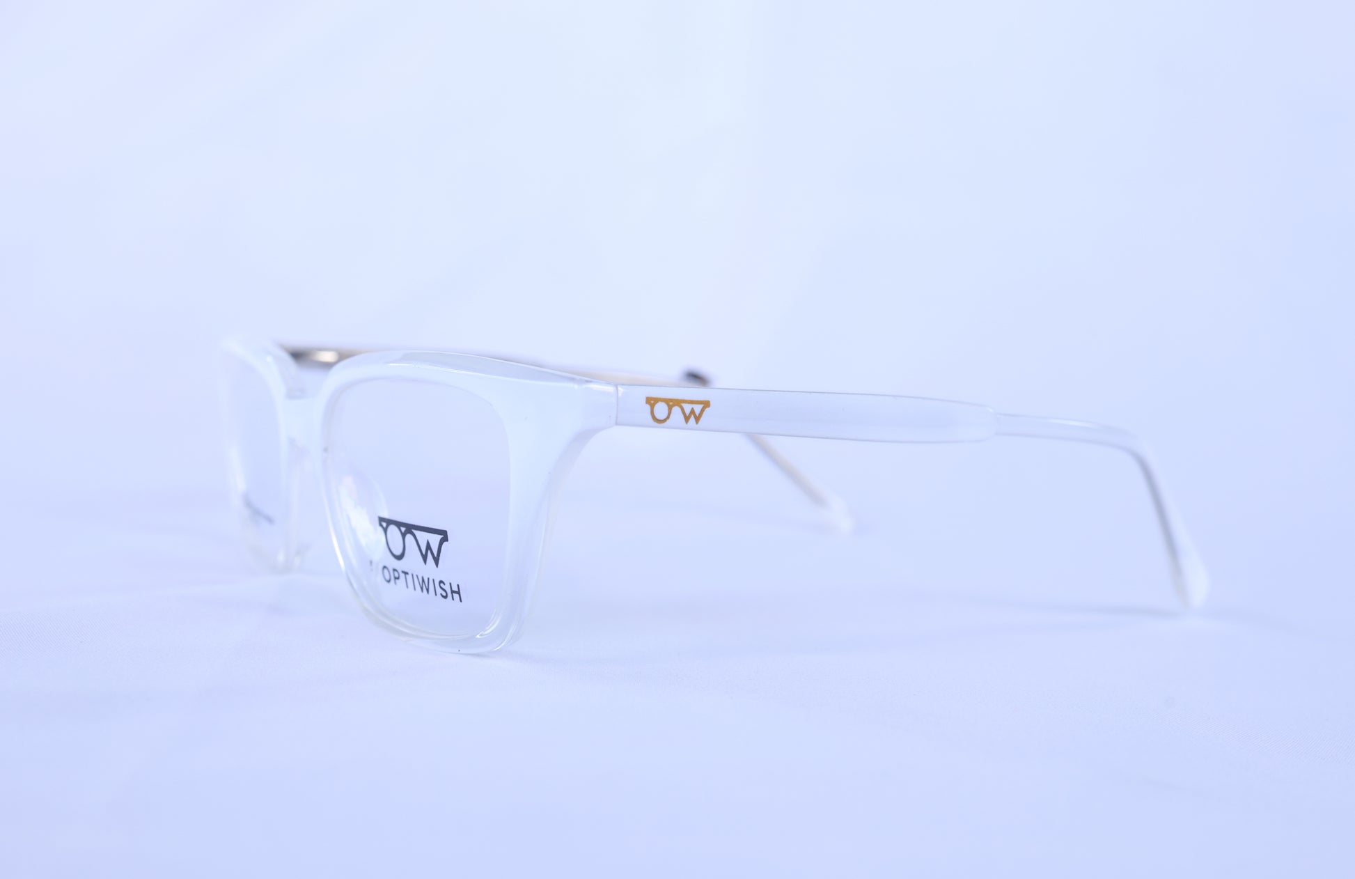OPTIWISH "Bollywood Star" Cat-Eye Frame (Translucent Ice)